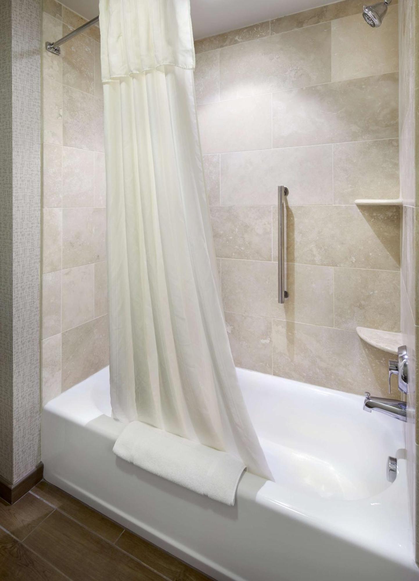 Homewood Suites By Hilton Pittsburgh Airport/Robinson Mall Area Moon Township Exterior photo