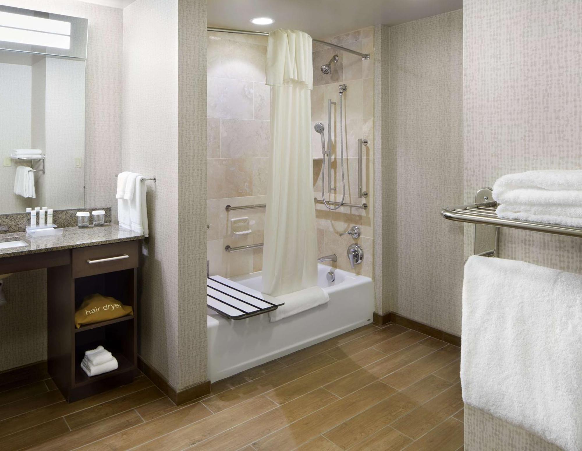 Homewood Suites By Hilton Pittsburgh Airport/Robinson Mall Area Moon Township Exterior photo