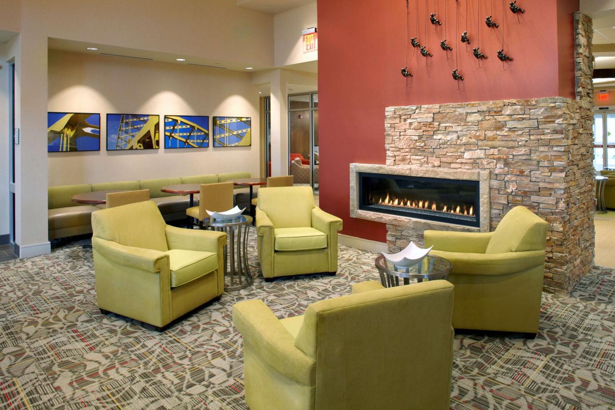 Homewood Suites By Hilton Pittsburgh Airport/Robinson Mall Area Moon Township Exterior photo