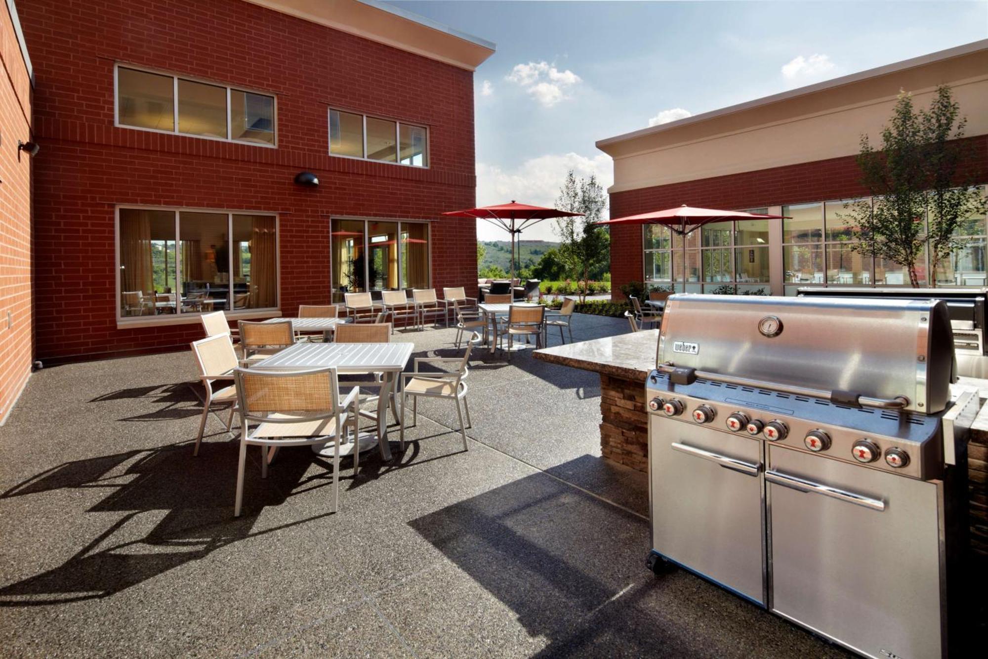 Homewood Suites By Hilton Pittsburgh Airport/Robinson Mall Area Moon Township Exterior photo